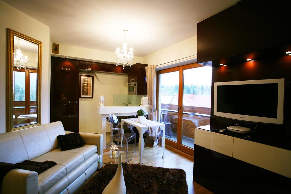 Apartament Glamour II コシチェリスコ 部屋 写真